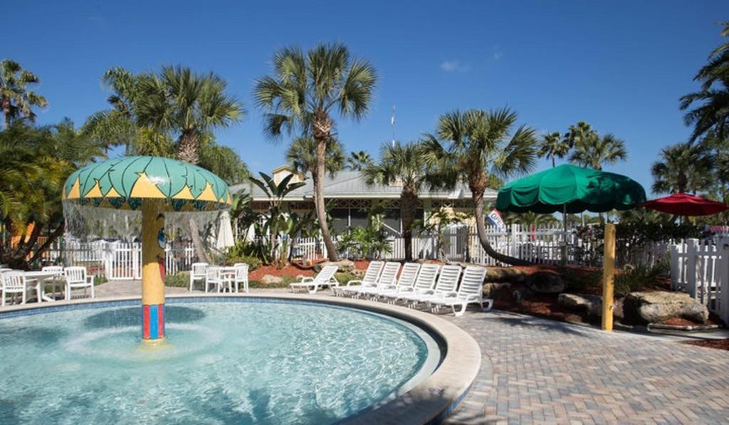 Tropical Palms Premium Two-Bedroom Loft Cottage 77 Orlando Exteriör bild